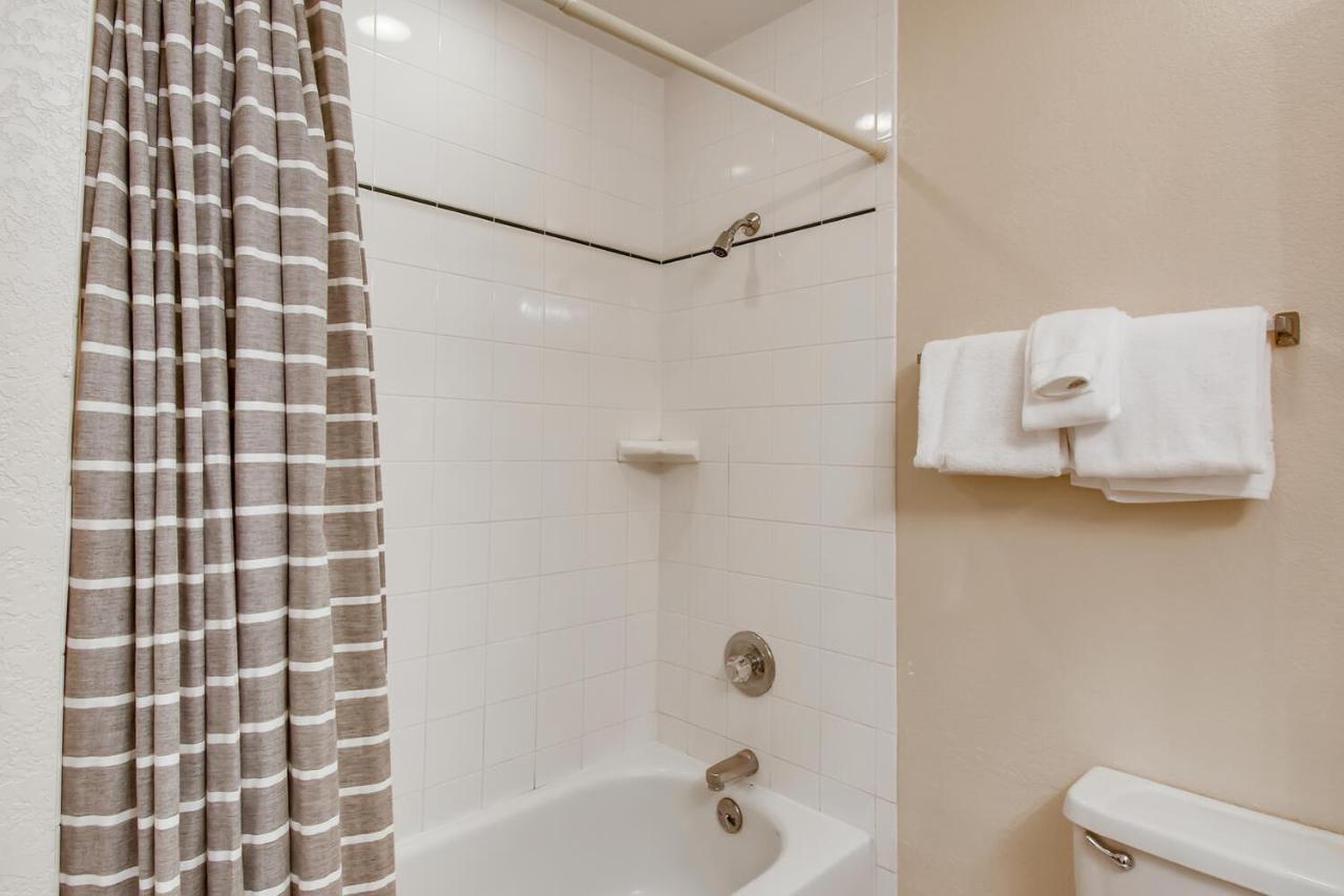 Pinecreek #F - 3 Bedroom - Close To Town - Shuttle To Slopes - Pool And Hot Tub Access Breckenridge Eksteriør billede